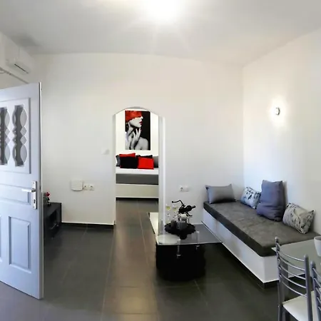 Villa Siderenia Perissa (Santorini)
